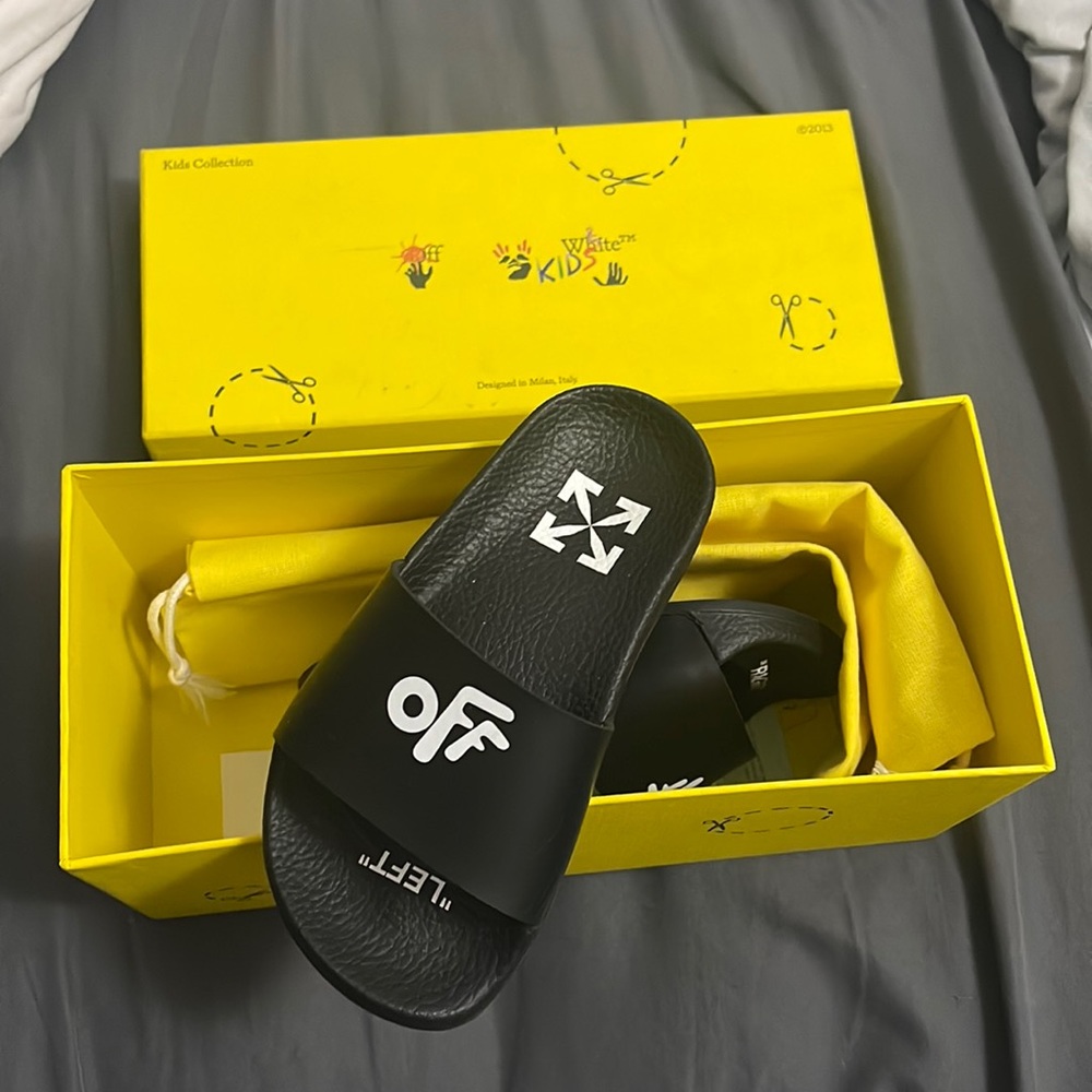 Kids off white sandals